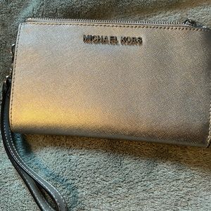 Michael Kors Wristlet